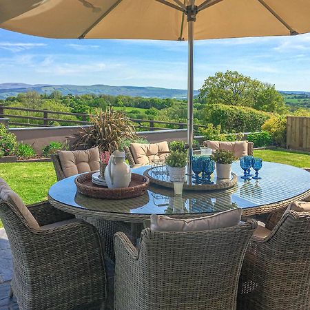 Maes Y Bryn Farmhouse Llanwrda Esterno foto